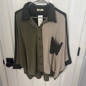 Blumin Apparel Ribbed Knit Top in Olive and Beige